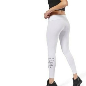 REEBOK. WHITE LEGGINGS